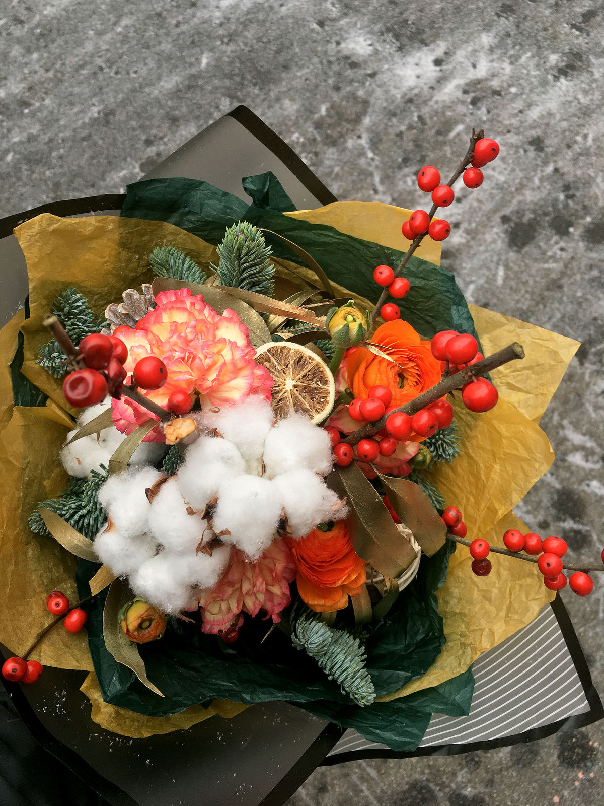 Tis the Season – Floral Decorating Tips for a More Elegant Christmas Season